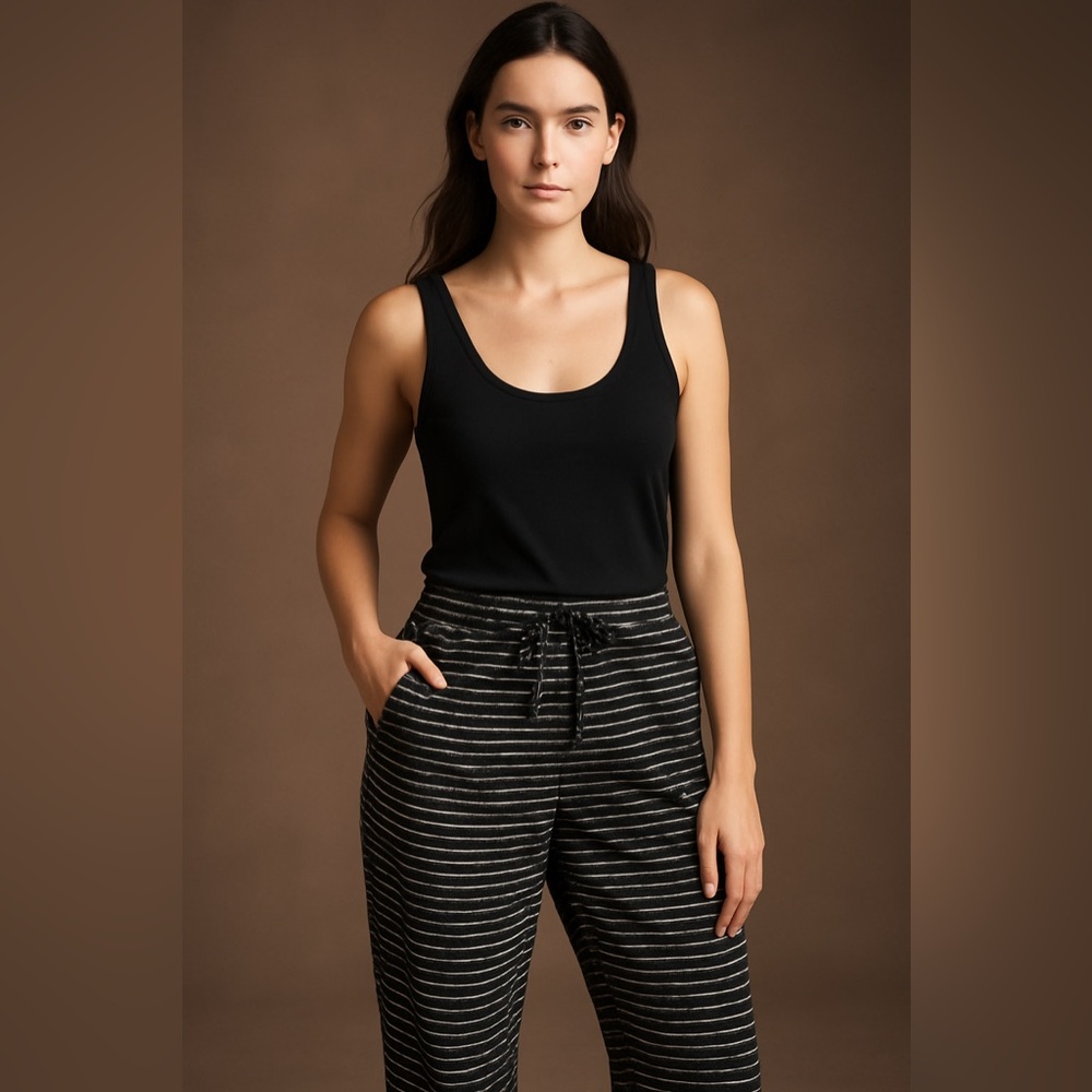 Old Navy Black & White Striped Soft Pants – Size Small